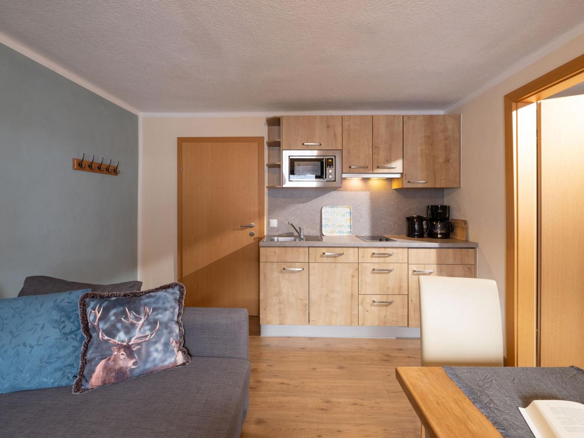 Haus Alpenrose Apartment Waidring Exterior photo