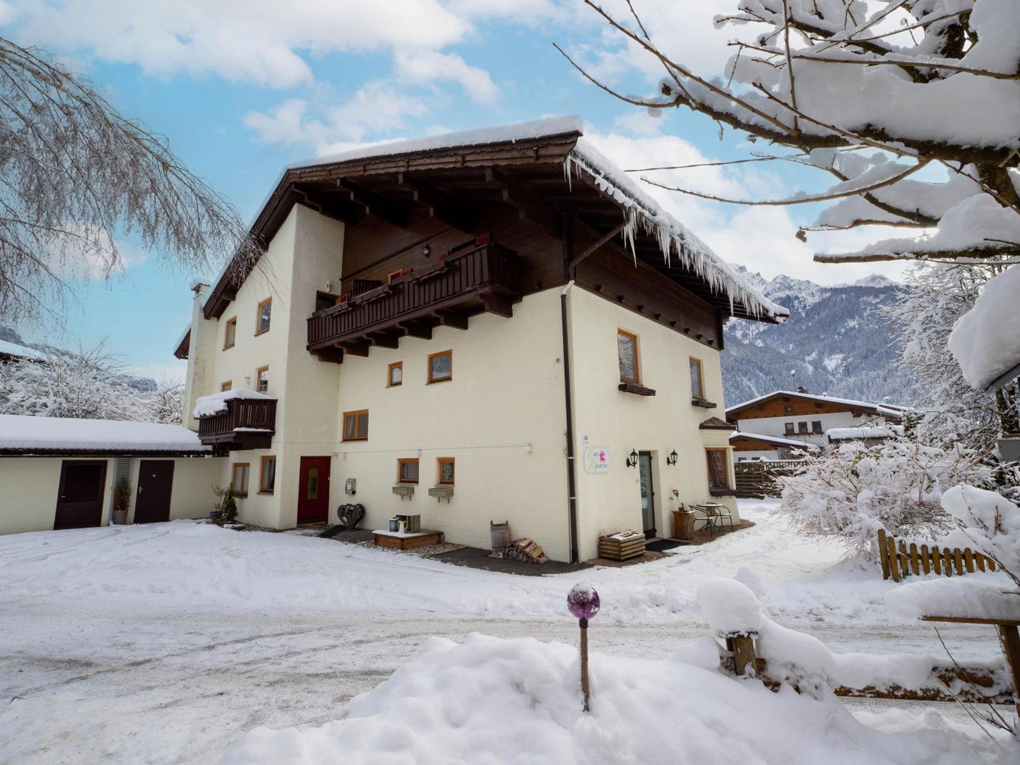 Haus Alpenrose Apartment Waidring Exterior photo